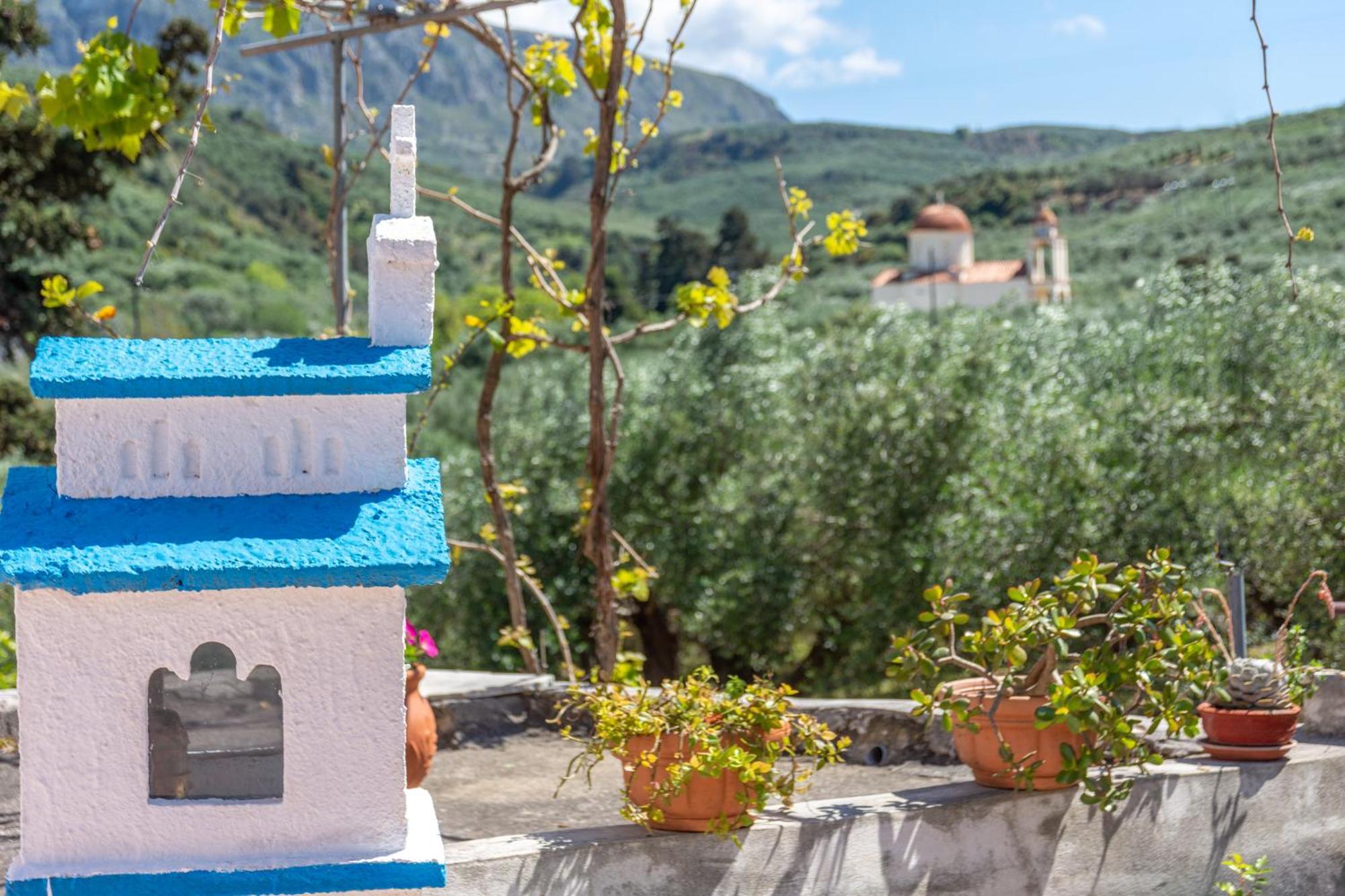 Villa Achilleas Deluxe Αpartment -Pet Friendly-Parking-Mountain View à Kotsianá Extérieur photo